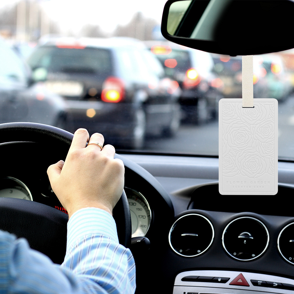 Cross-Border Hot-Selling Car Aromatherapy Tablets, High-End Light Fragrance Car Pendants, Deodorizing and Fragrant Aromatherapy Cards Source Manufacturer
