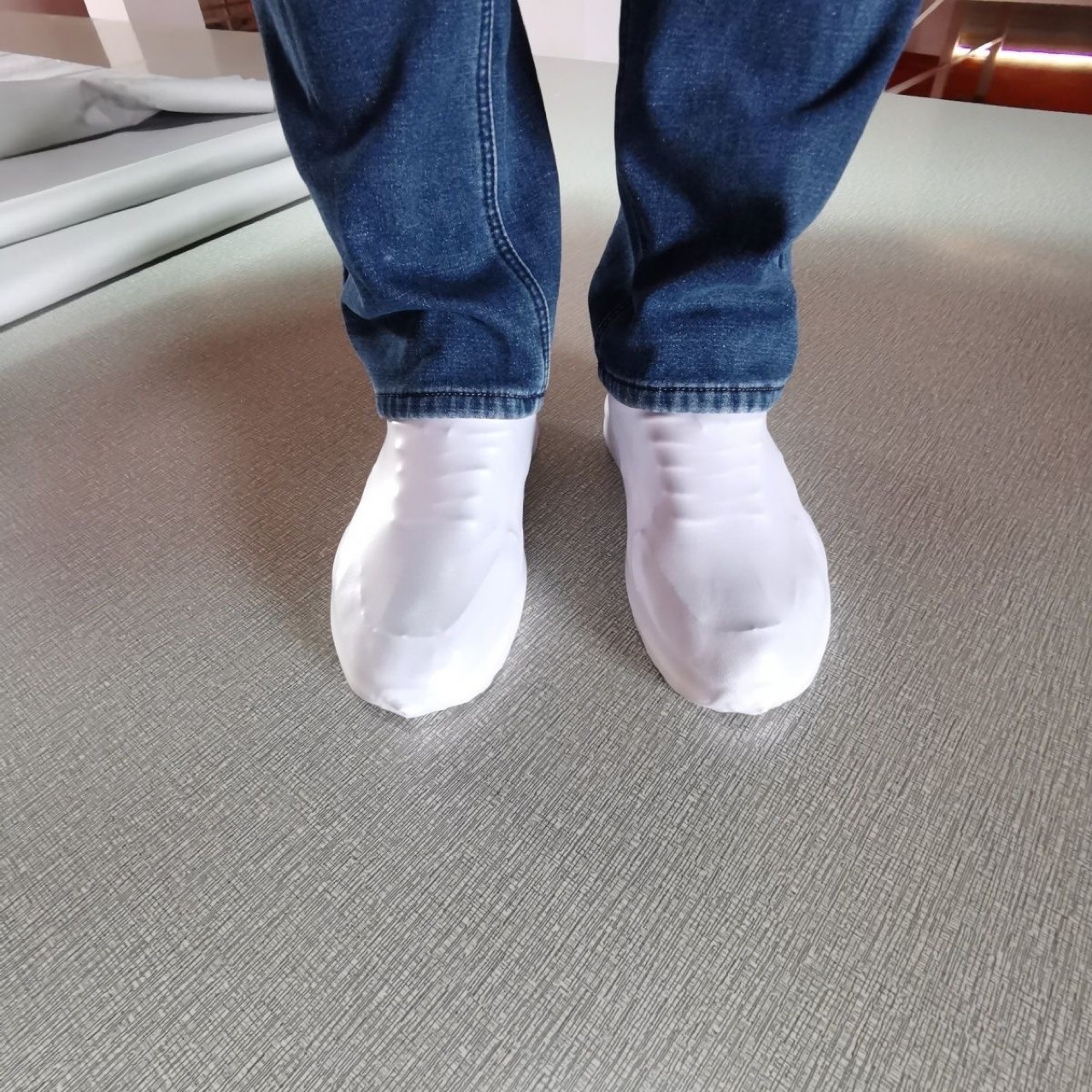 White Shoe Covers, Cloth Shoe Covers, Waterproof Shoe Covers, White Cloth Shoe Covers, Disposable White Shoe Covers, Filial Shoe Covers, Funeral Shoe Covers