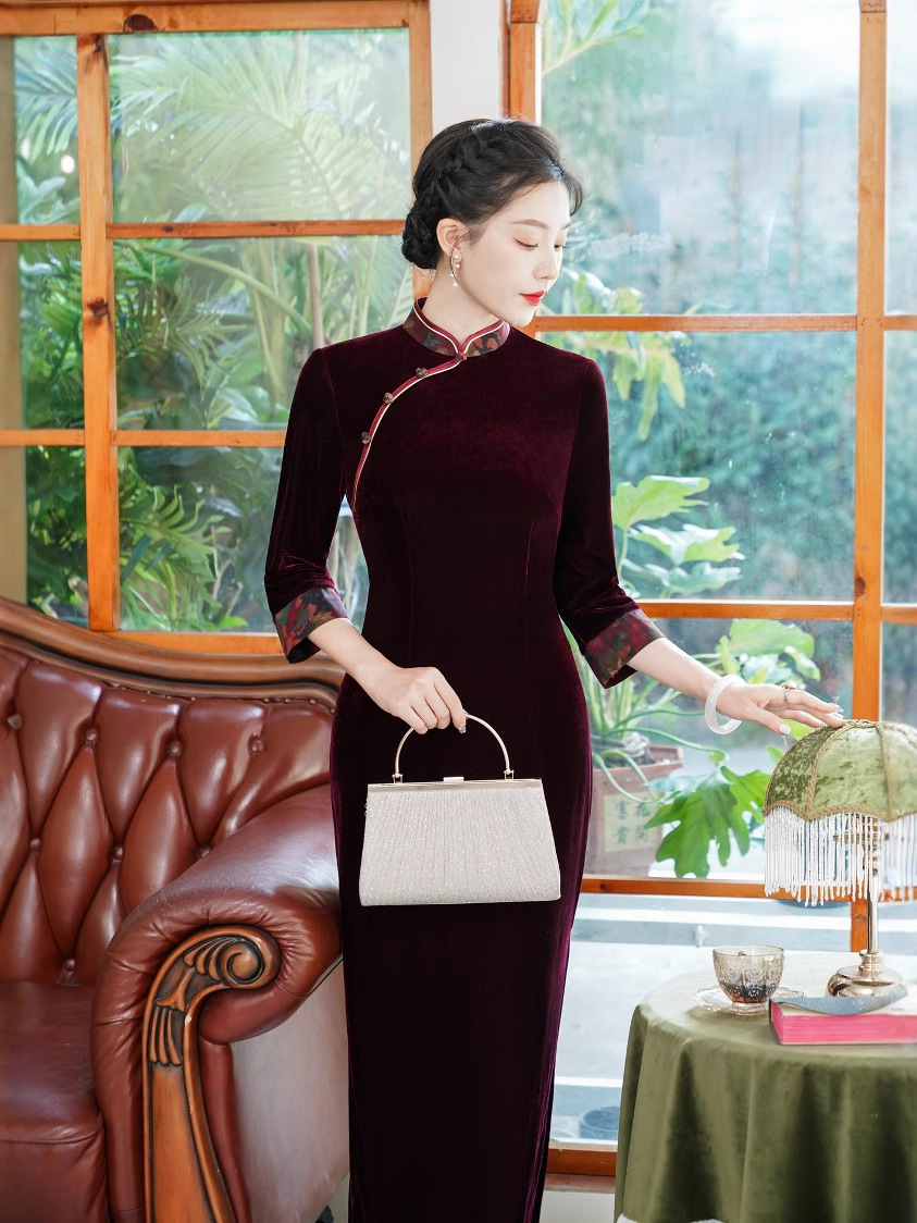 Утепленное длинное платье чунцзян с вышивкой Хуньюн, новое 2024, модное, сшитое, прямые поставки