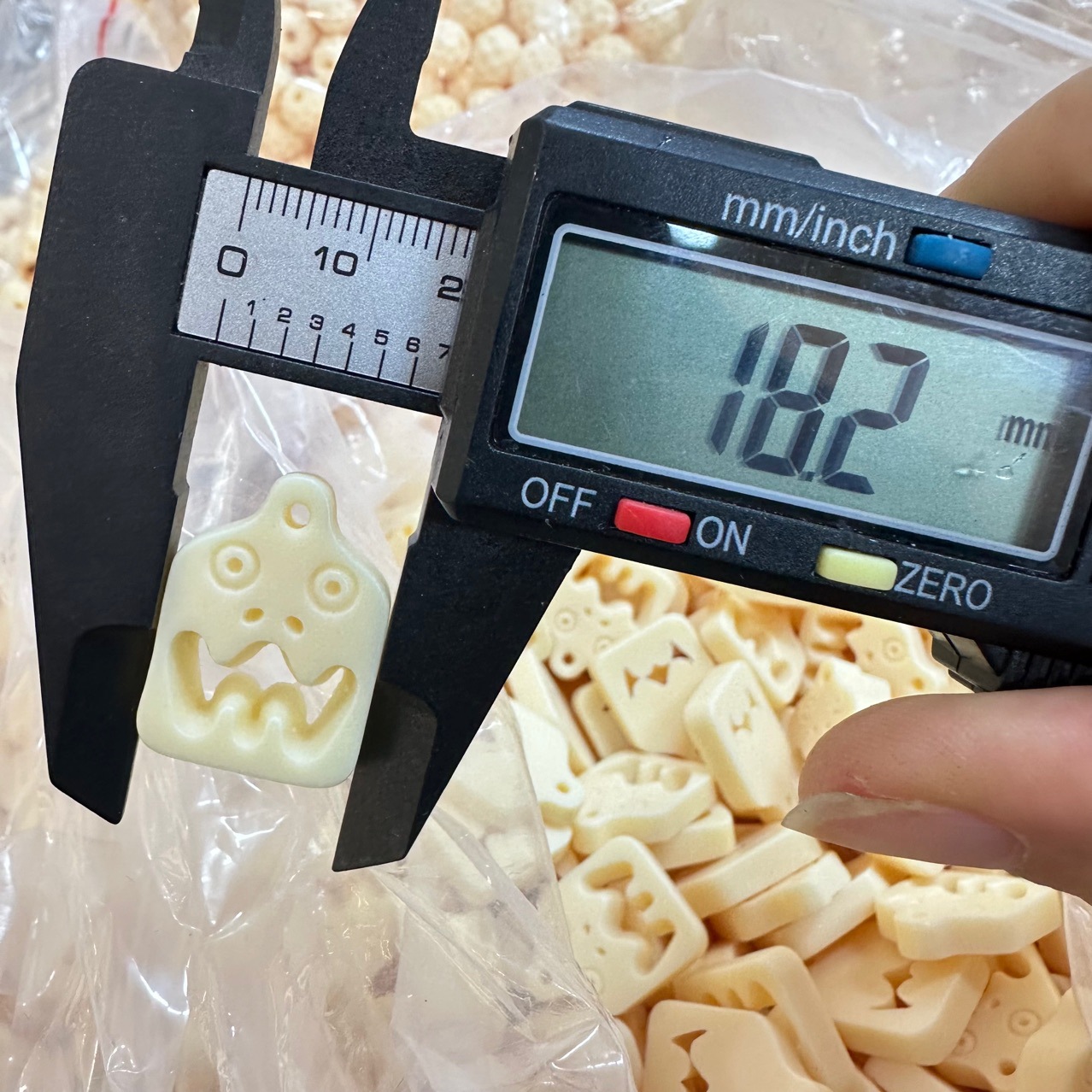 Ivory Fruit Monster Pendant Card Clamper DIY Wen Play Buddha Bead Jewelry Accessories Accessories Bead Handstring Handmade