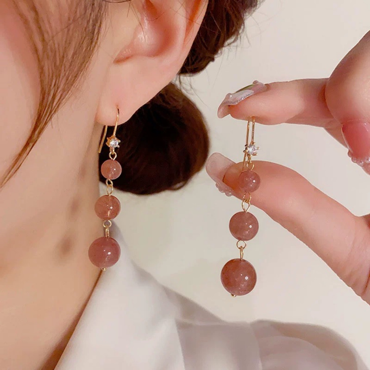 Natural Strawberry Crystal Elegant Tassel Earrings Women's Fashion New Niche Design Sense Face Small Earrings