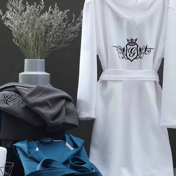 Five-star hotel bathrobe men's and women's bathrobe autumn and winter lovers long nightgown cotton absorbent quick-drying towel material