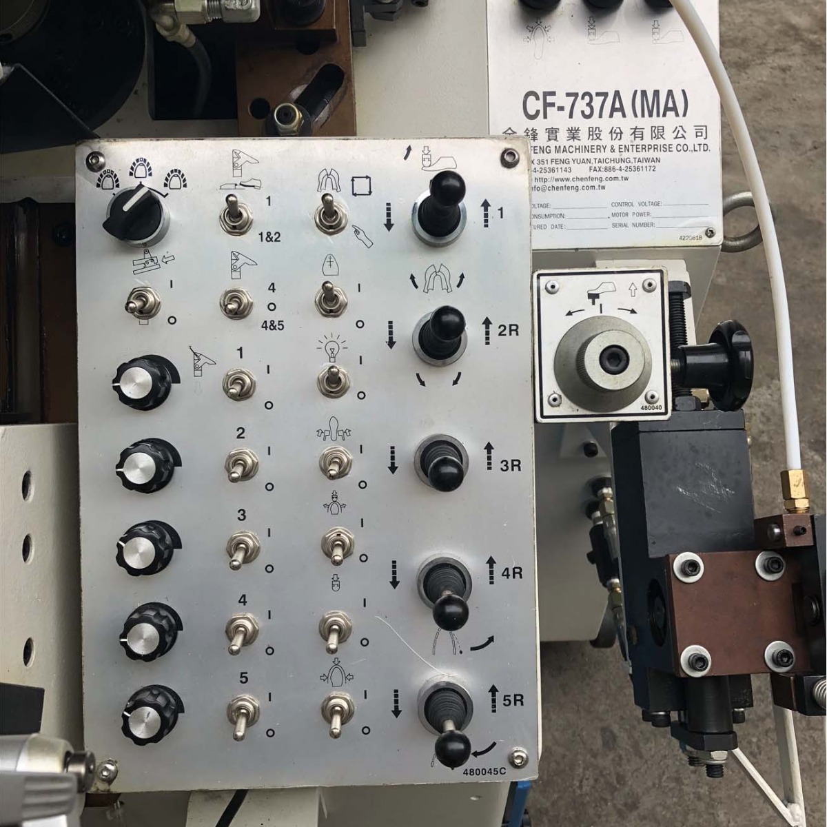 Computer Control Glue-Made Shoe Front Engine Oil Press Second-Hand Nine-Claw Shoe Upper Puller Full Edge Sp-N737B