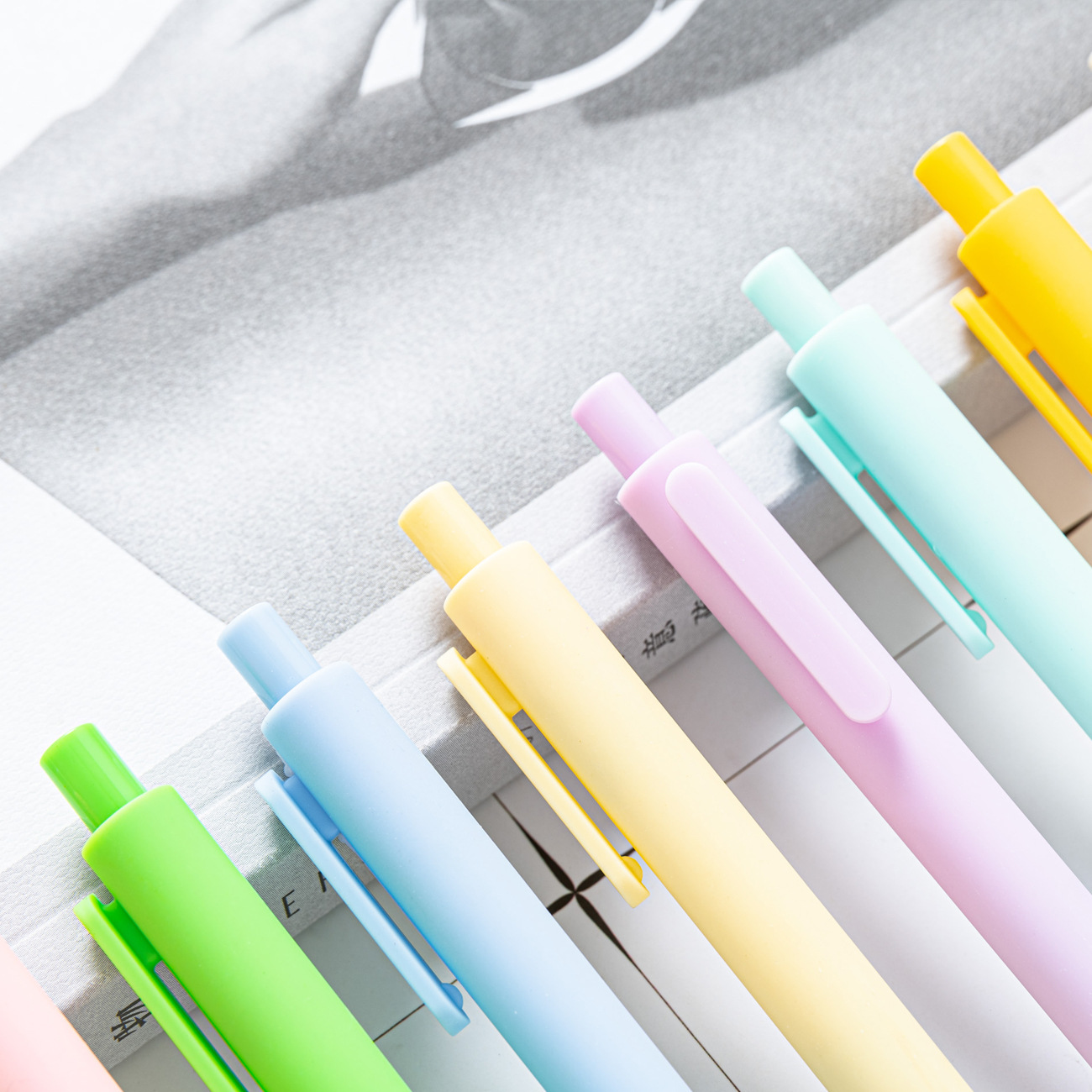 Creative Girl Macaron Color Press Ballpoint Pen Small Fresh Plastic Pen Student Examination Office Plastic Ballpoint Pen