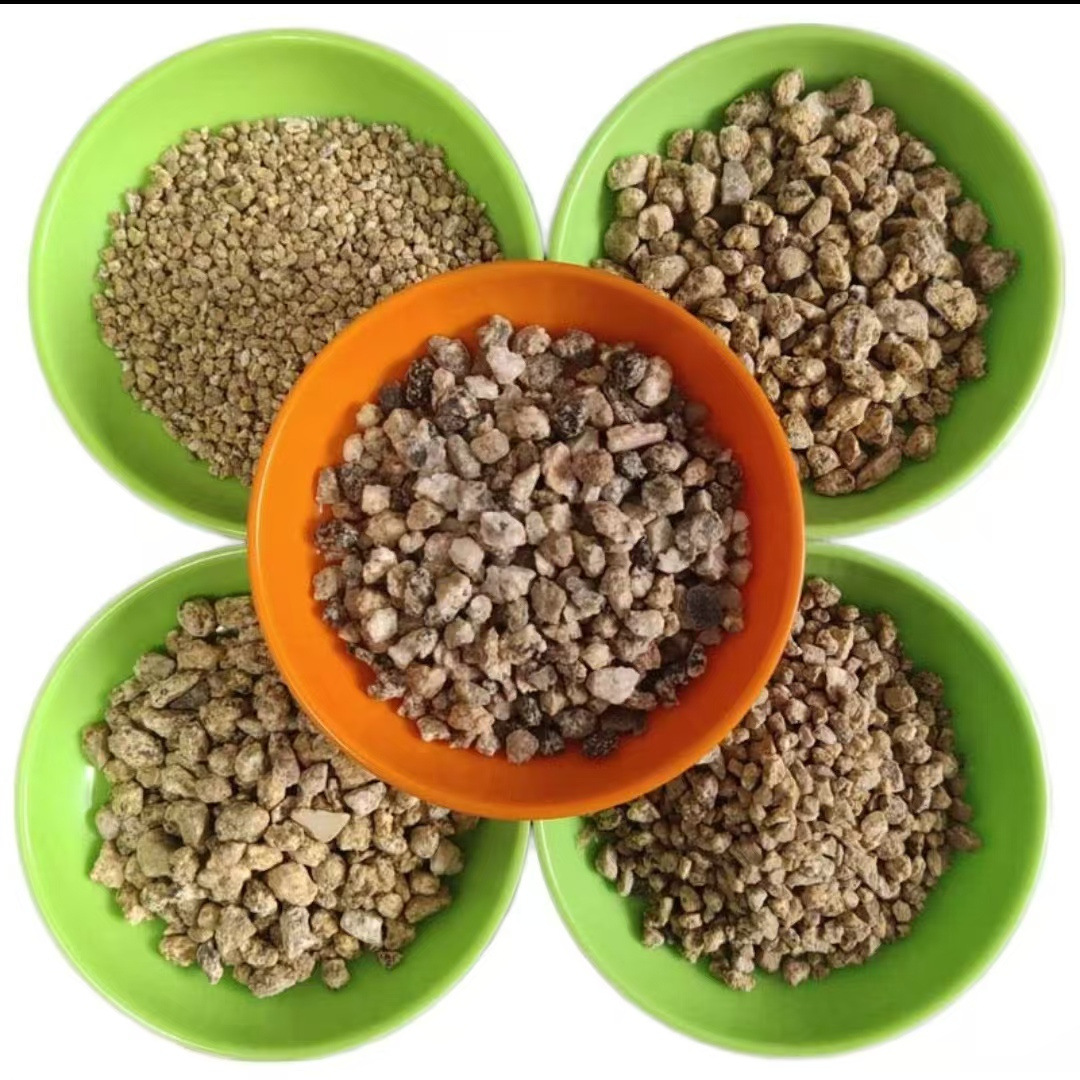 Factory Direct Supply Vermiculite for Seedlings 1-3mm 2-4mm 3-6mm Vegetable and Flower Planting Soil Mixing