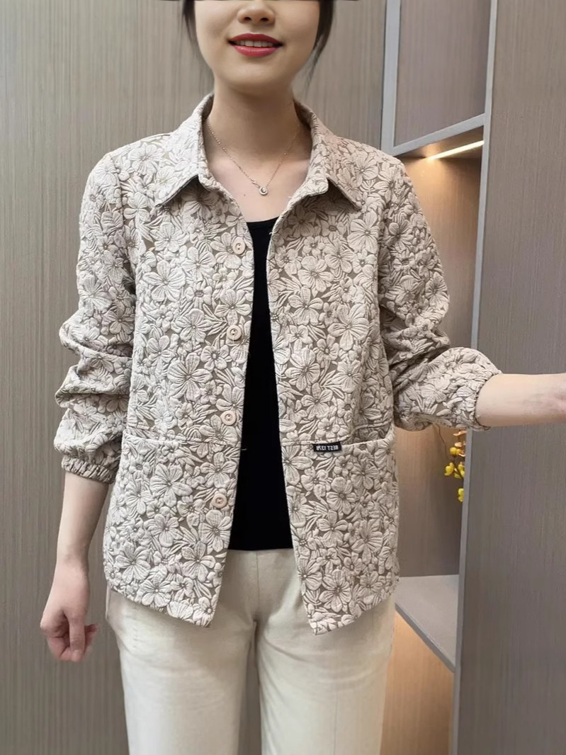 Coat Women's New 2025 Fashion Mother's Autumn Western Style Fashionable Elegant Jacquard Lapel Long Sleeve Top