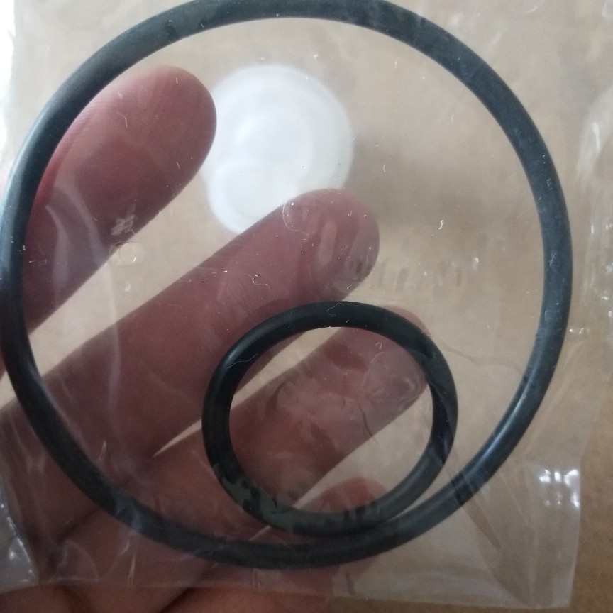 Source Manufacturer 04152-37010 Oil Filter Supports Foreign Trade Corolla Oil Grids