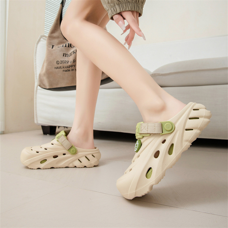 Women's Croc Shoes Summer Thick Sole Increased Wear-Resistant Anti-Slip Baotou Slippers Eva Outerwear Deodorant Hollow Sandals with Shit Feeling