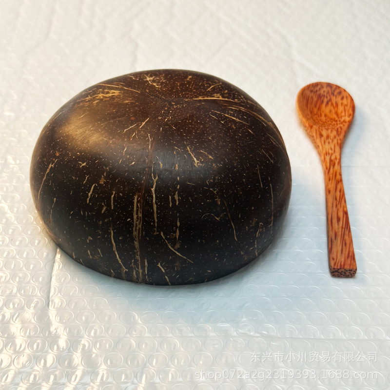 Coconut shell bowl manufacturers wholesale natural net red Hainan creative Vietnam old coconut shell bowl spoon suit dried fruit candle