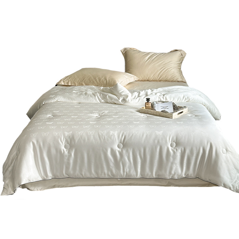 Antibacterial anti-mite anti-mildew pure cotton quilt core Spring and Autumn quilt winter warm heat storage thickened quilt core double bed supplies