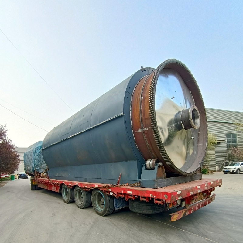 Проект переработки заброшенных солнечных панелей, выбор стеклянных кремниевых листов, медной проволоки, сварочной ленты, переработка и повторное использование дорогих металлов, таких как серебро