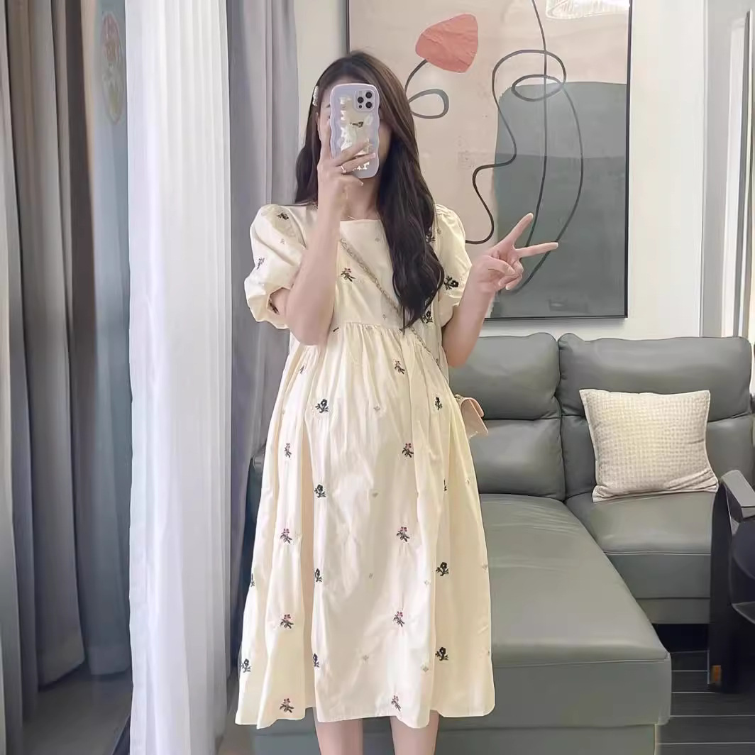 Pregnant Women's Summer Dress 2023 New Style Western Style French Puff Sleeve Floral Dress Small Pregnant Women's Summer Dress