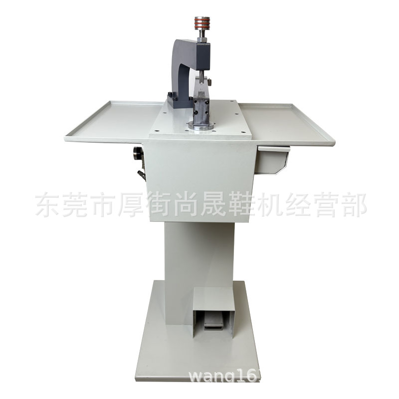 Shangsheng Machinery Has Ready-Made Sc-629 Ring Nail Machine, Ring Buckle Machine, Sandals and Beach Shoe Buckle Artifact