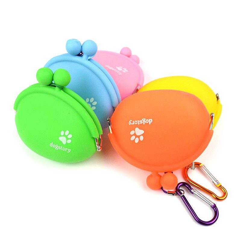 Going out silicone snack bag pet training bag dog outdoor training bag portable waist bag with hanging buckle new