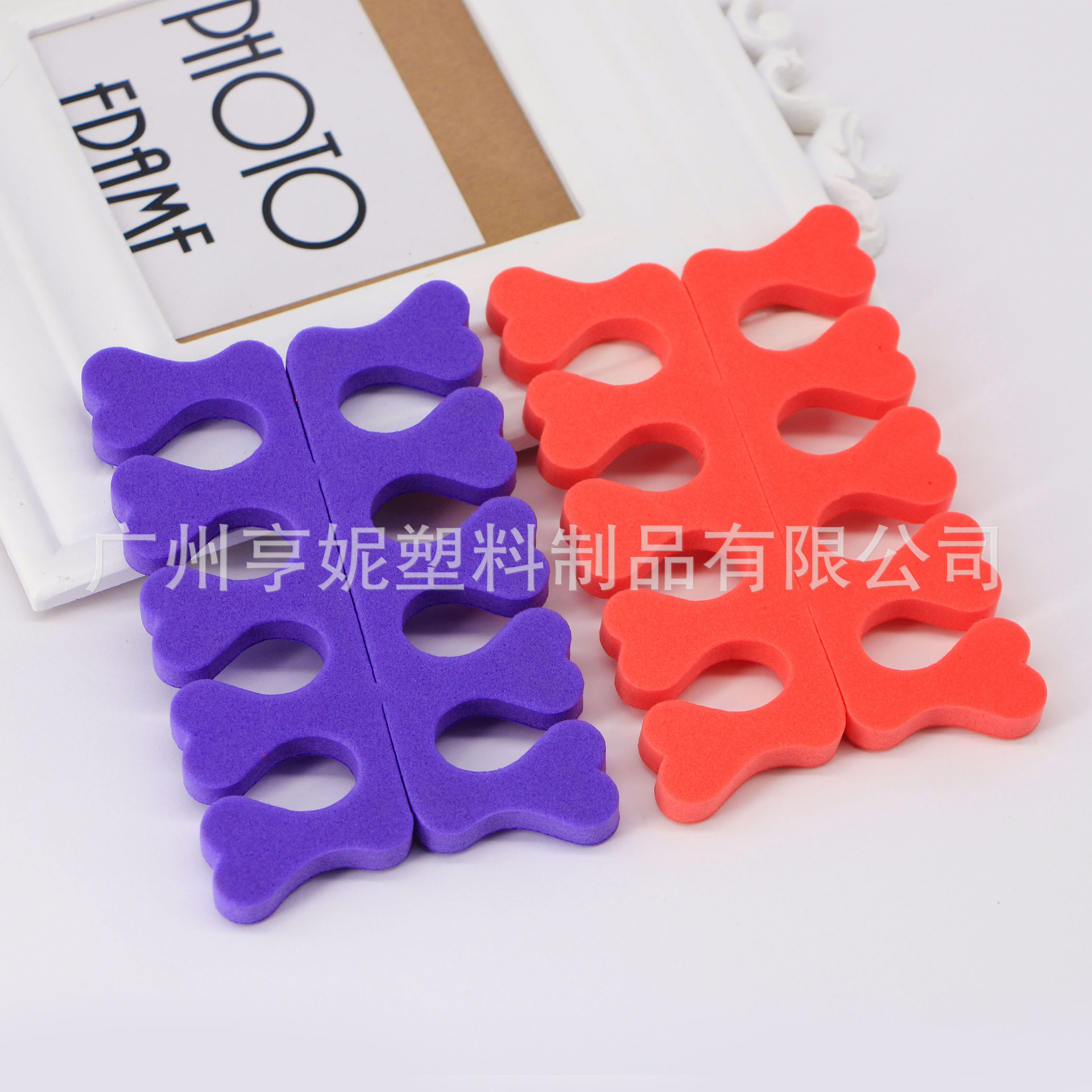 Factory direct nail art tool finger divider sponge toe divider toe isolation cotton EVA peach heart finger divider