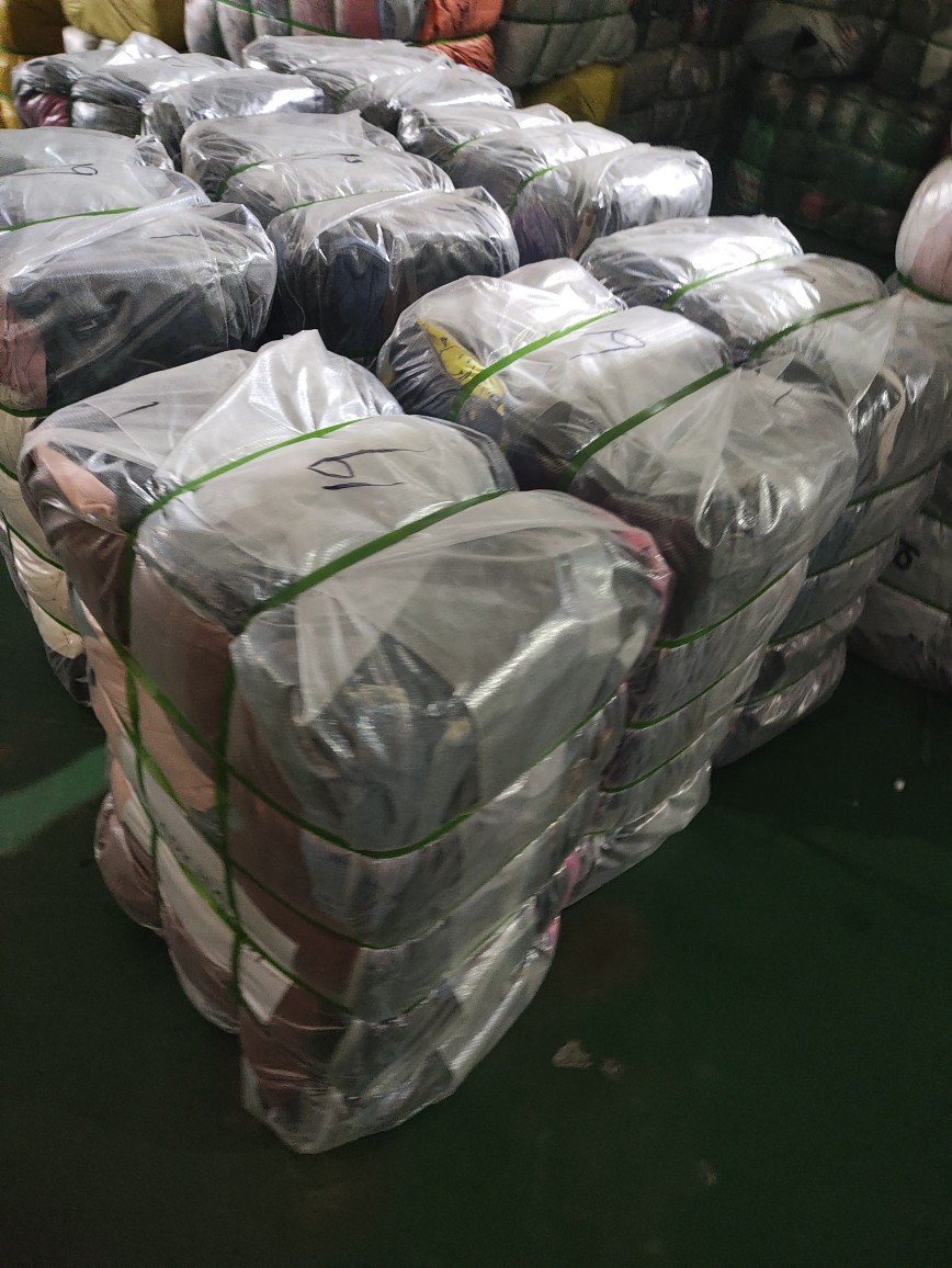 Secondhand Clothing in Bales 58kg