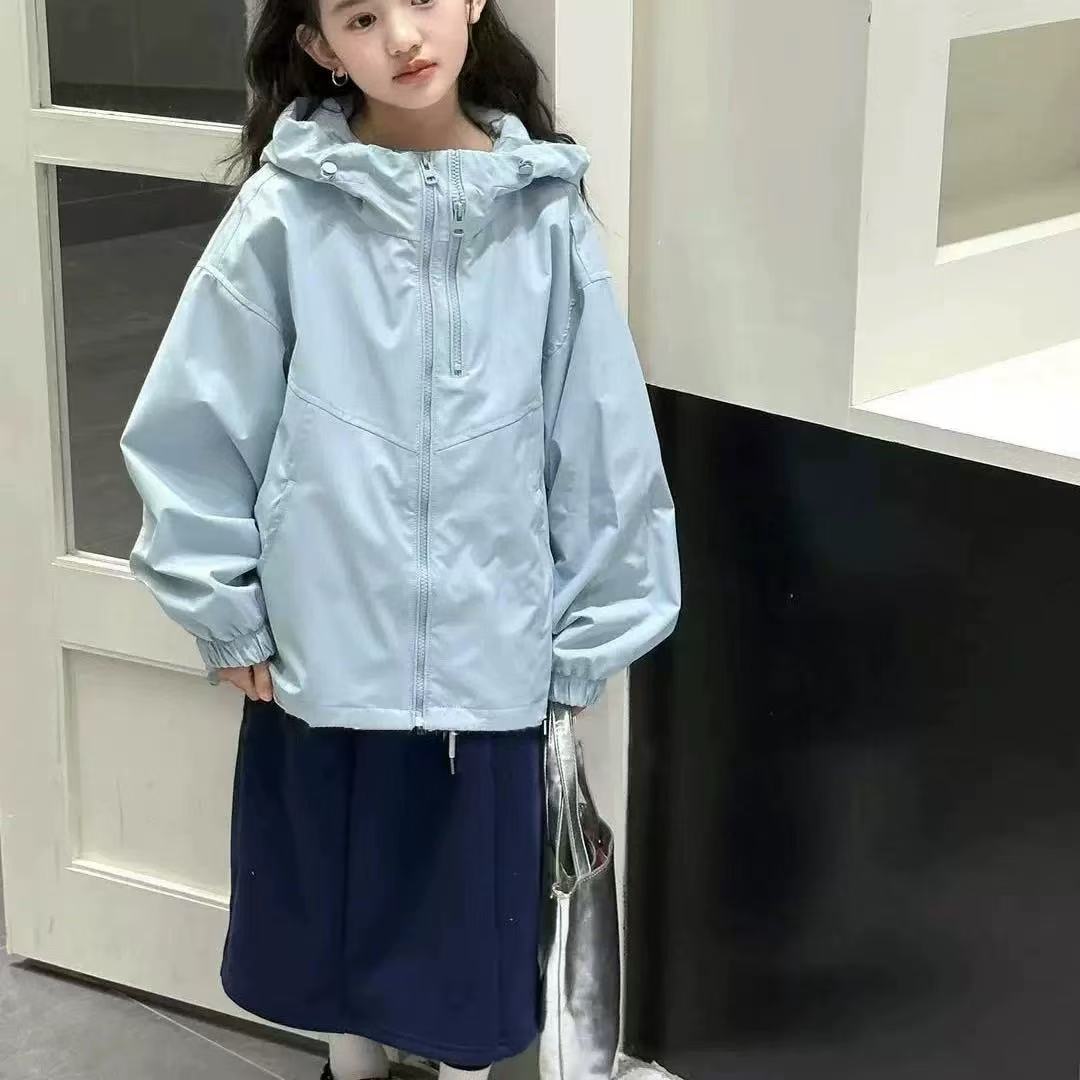 Girls' Hooded Jacket Jacket Spring and Autumn 2025 New Style Western Style Jacket Large Children's Zipper Shirt Top