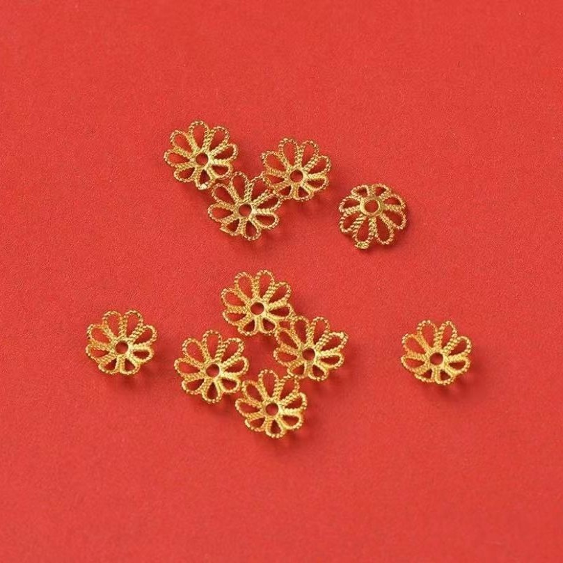 18K Gold Cut Out Flower Tray Au750 Color Gold Plum Blossom Style Separated Beads Bracelet Bracelet Accessories Gold Water Shell Wholesale