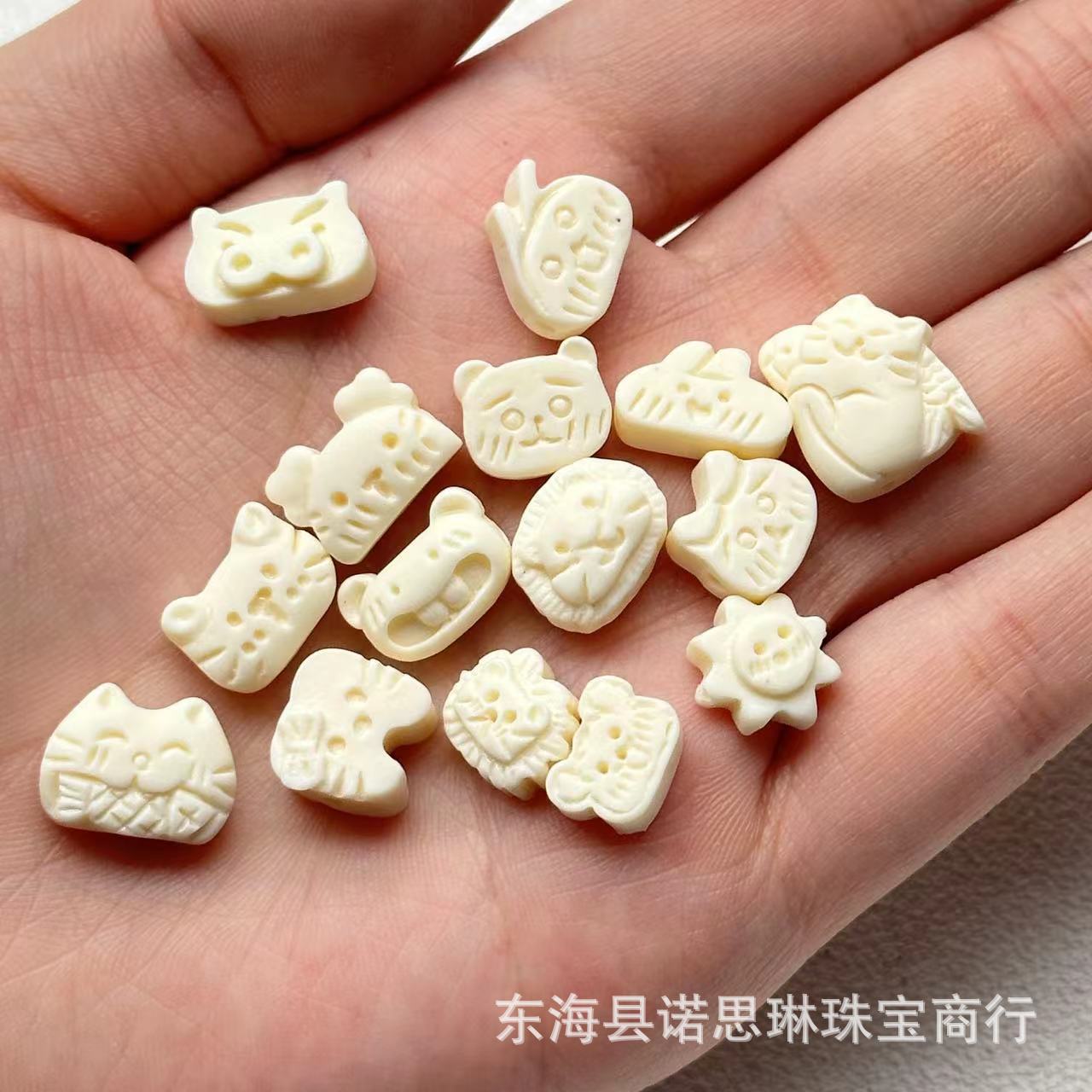 Ivory Fruit Carving with Beaded Beads Cute Cartoon Ivory White Bracelet Beaded Bracelet Material Jewelry Accessories