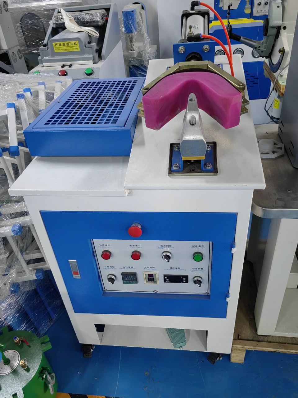 Factory direct upper heel setting machine upper back set pre-soft setting machine with small oven