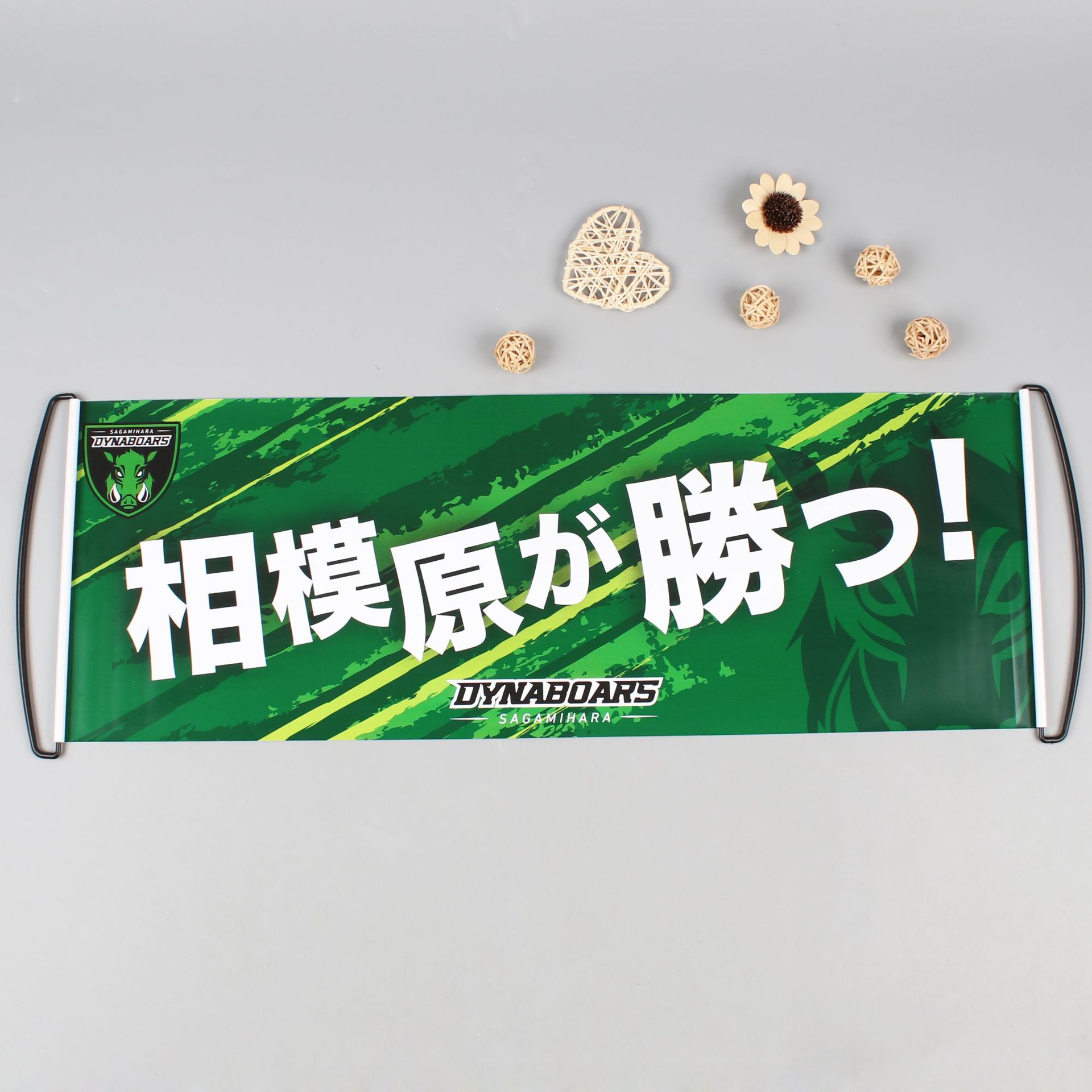 Manufacturer Customized Plastic Waterproof Retractable Hand-Pulled Flag Automatic Rolling Portable Telescopic Flag Advertising Banner Flag