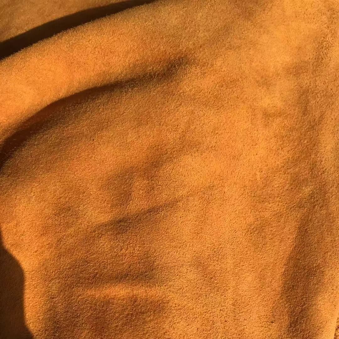 Low-Price Promotional Sheep Split Suede Genuine Leather Fabric Anti-Fading Leather Material in Stock Supply