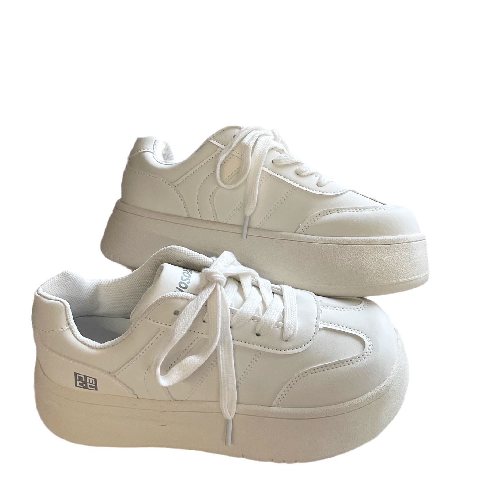 Milk fufu Japanese Style Thick-soled White Shoes Women's 2024 New All-match Lightweight Height-increasing Student Campus Sports Board Shoes