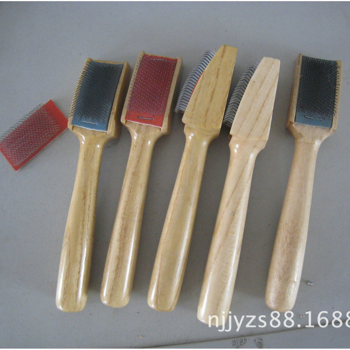 Non-slip dance shoe brush dance shoe brush sole brush dance supplies cleaning steel brush shoe brush