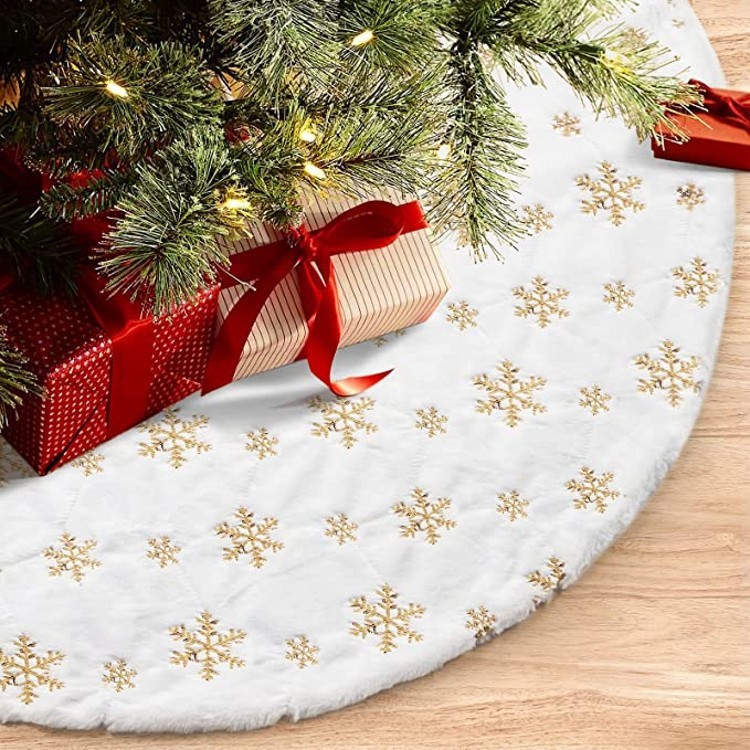 Cross-border snowflake Christmas tree skirt decoration holiday supplies plush long wool pure white multi-color tree skirt Christmas party