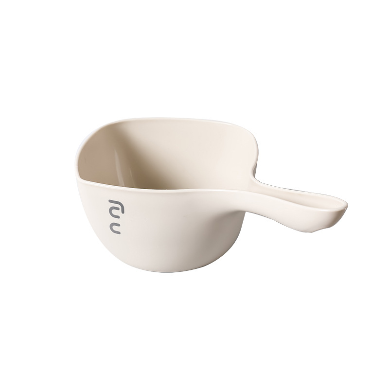 Thickened water ladle large long handle deepened watering water ladle kitchen can not break the surface ladle hanging household plastic water spoon