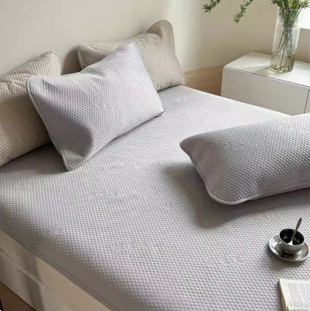 New 3D Cool Bean Cool Mat with Rounded Corners, Foldableable, Washable, Air-Conditioned Soft Mat, Gray Single Style