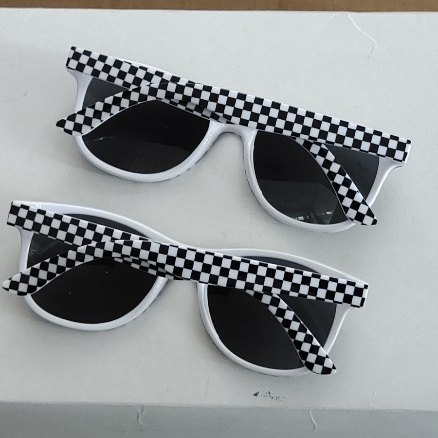 National Day Sunglasses for Adults and Children, Colorful Striped Racing Grid Sunglasses, Heat Transfer Logo Pattern