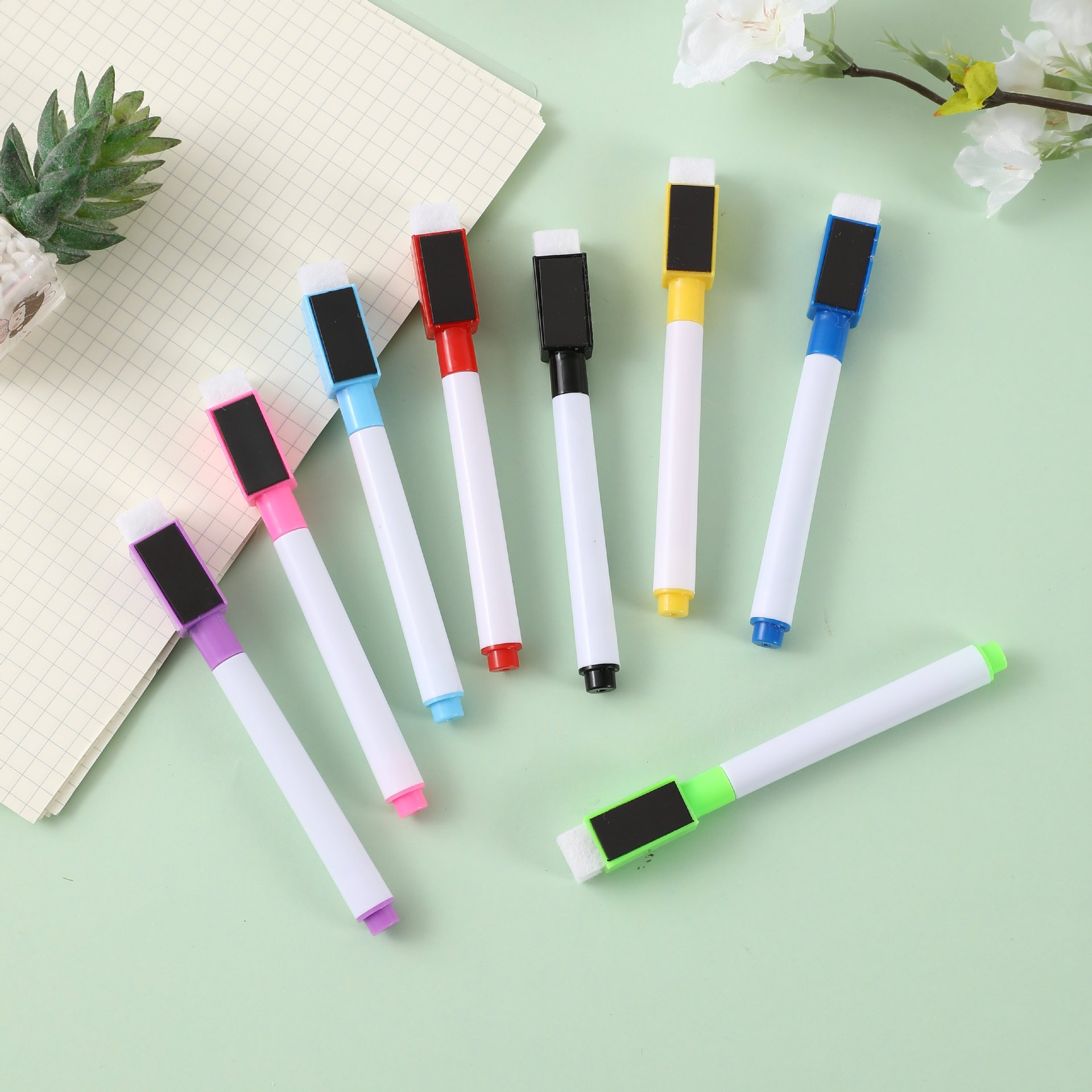 White water-based pen with magnetic whiteboard pen can be absorbed and erasable office culture and education color blackboard pen marker pen wholesale