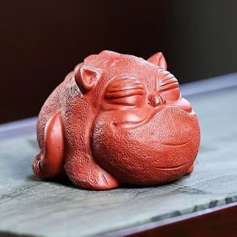 Yixing raw ore purple sand tea pet three-legged gold toad swallow gold beast brave small ornaments sculpture ceramic tea table wholesale