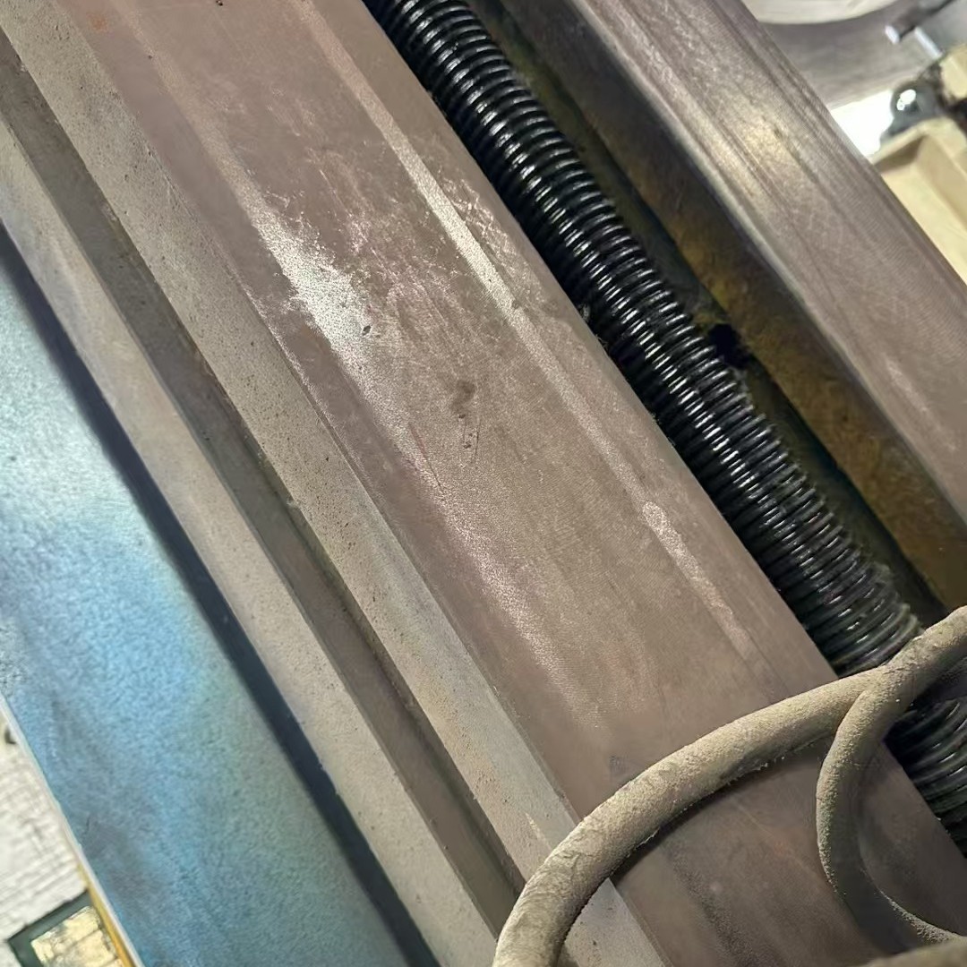 Transfer of Second-Hand Changsheng C5225 Vertical Lathe with a Turning Diameter of 2.5m and a Worktable Speed of 63