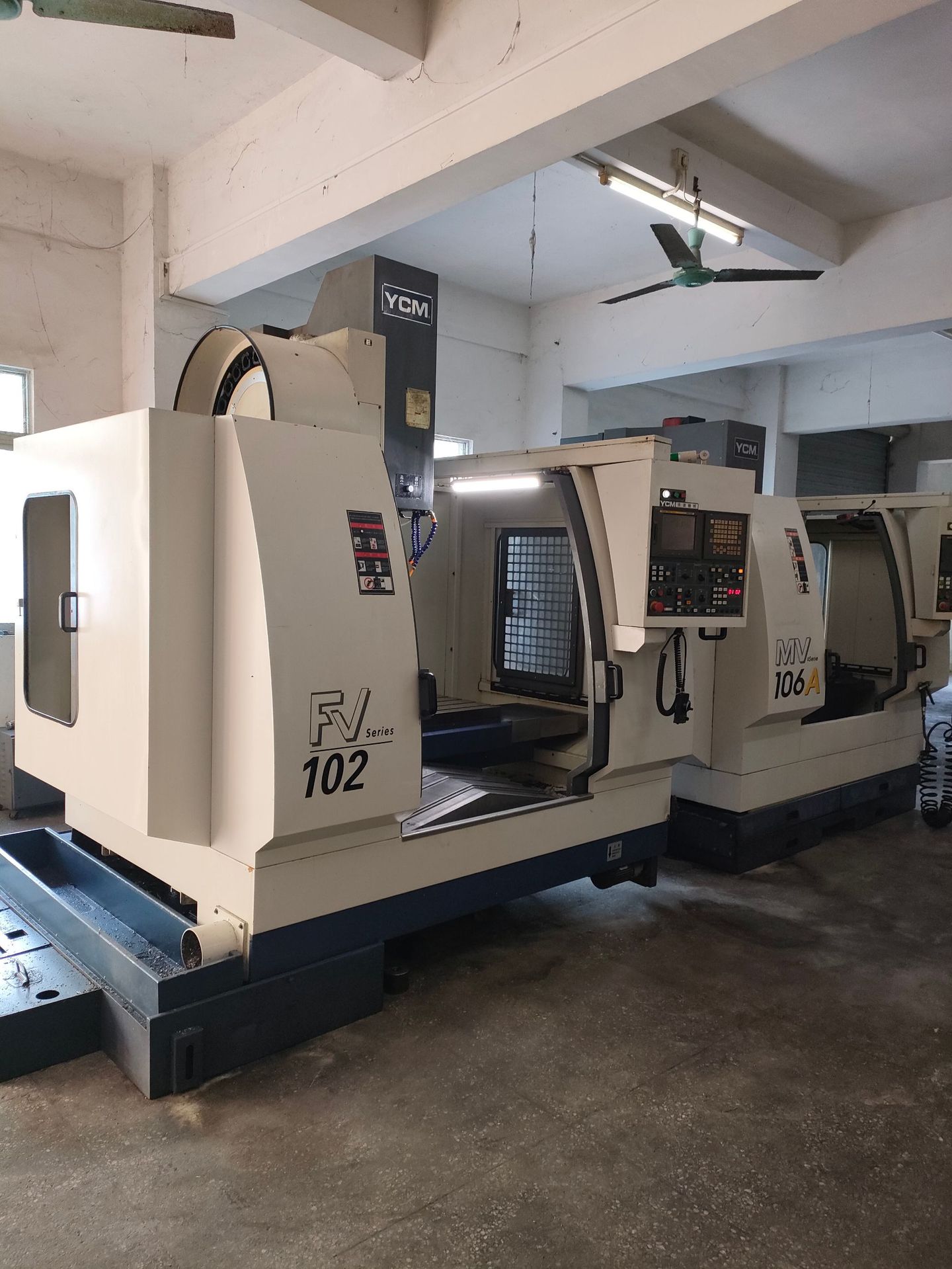 Б/У обрабатывающий центр Taiwan Yongjin FV102, Б/У ЧПУ, ЧПУ компьютерный токарный станок Yongjin