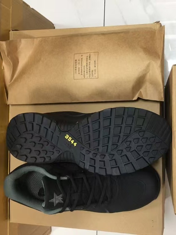 Physical Training Shoes Are a Wise Choice for Outdoor Mountaineering. Spring and Autumn Breathable Training Shoes, Outdoor Running Sports Rubber Shoes