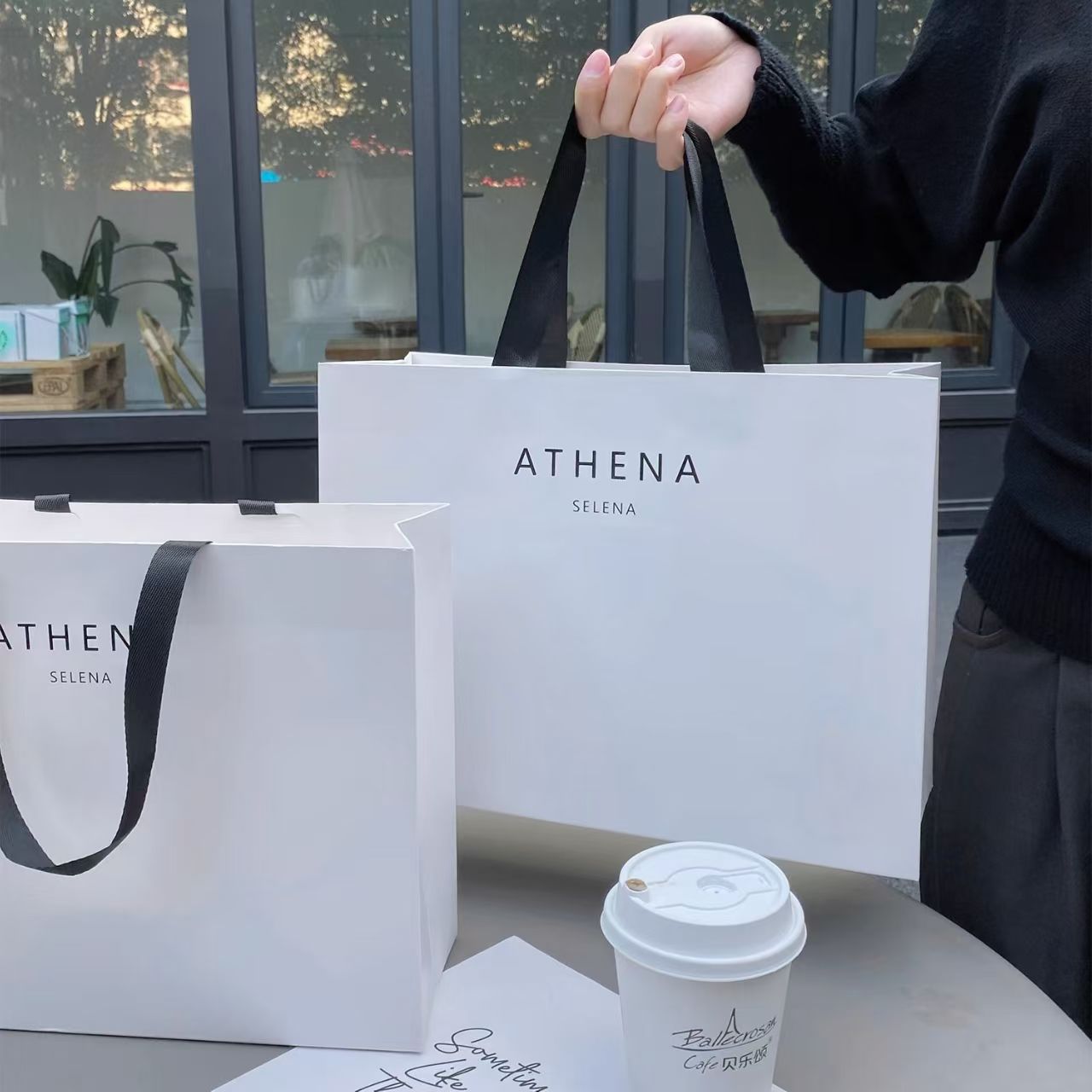 No Waistline Clothing Store Tote Bags, Paper Bags, Gift Bags, Packaging Bags, Clothing Advertising Bags, Custom-Made and Custom-Printed