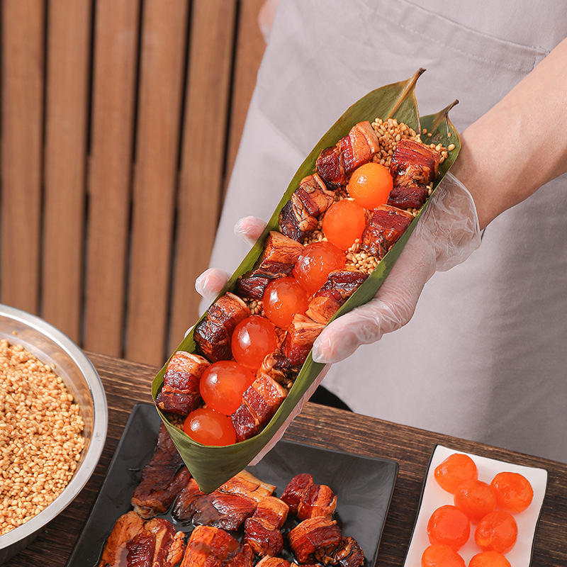 Jiaxing zongzi fresh meat egg yolk zongzi honey jujube bean paste sweet zongzi dragon boat vacuum processing zongzi batch goods bulk group purchase