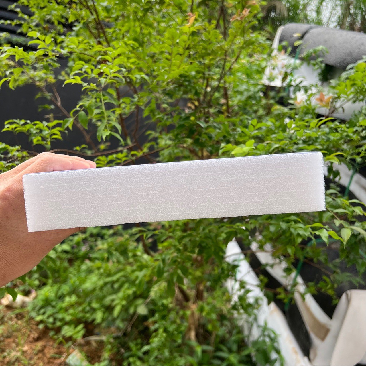 Small color stripe 100 hole pearl cotton tray foam insert plate EPE turnover plate can be produced according to your requirements