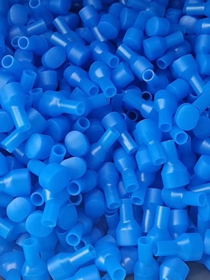 in stock Supply Food Grade Silicone Outdoor Drinking Water Bag Water Nozzle Multicolor Optional Outdoor Water Bag Silicone Water Nozzle