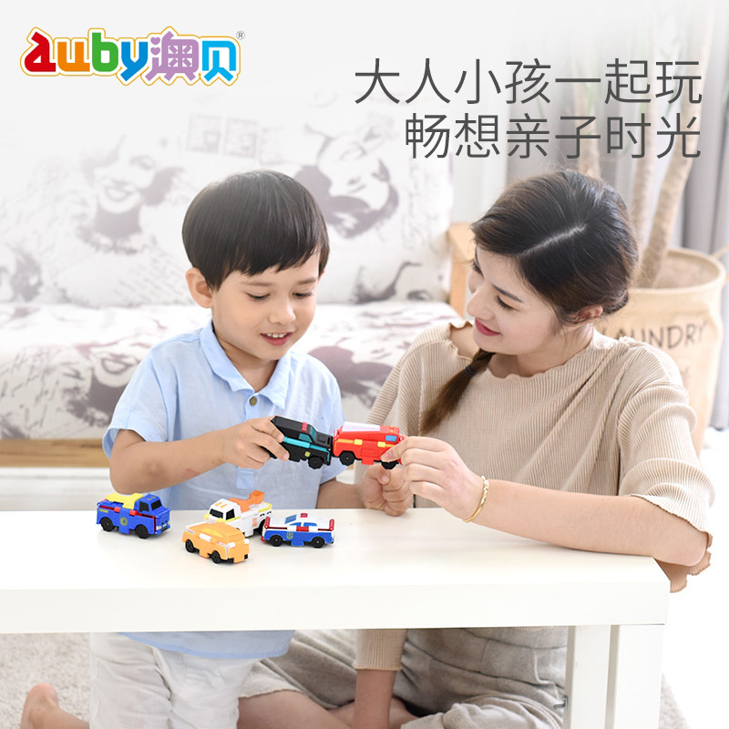 Aobei anti-reverse car children's deformation car police car 5 baby 1 heavy truck engineering fire truck 6 boy toy 3 years old