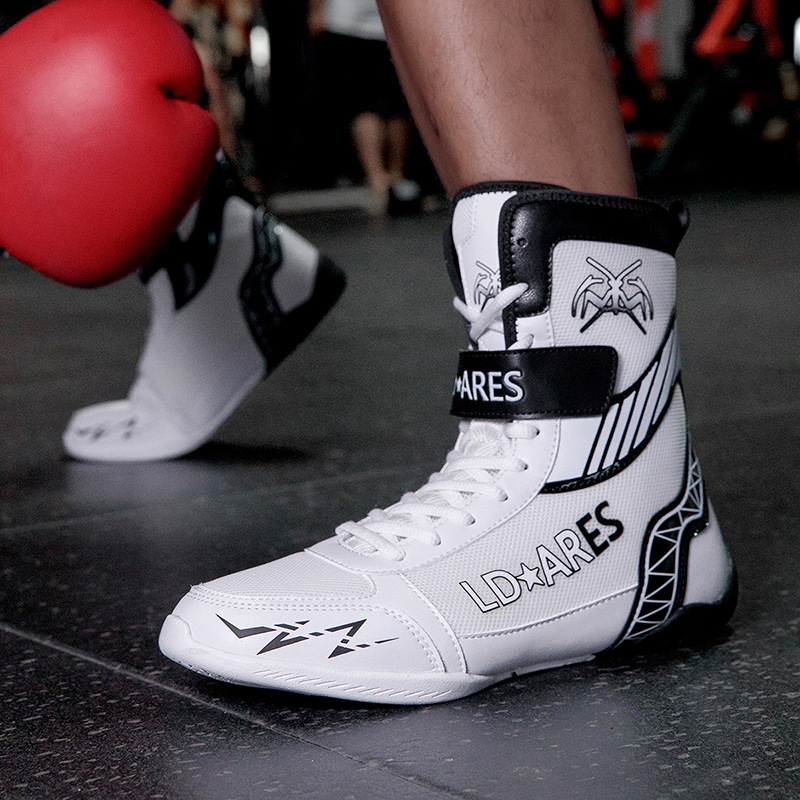 男士专业拳击鞋高帮散打格斗训练鞋防滑透气耐磨泰拳搏击比赛专用