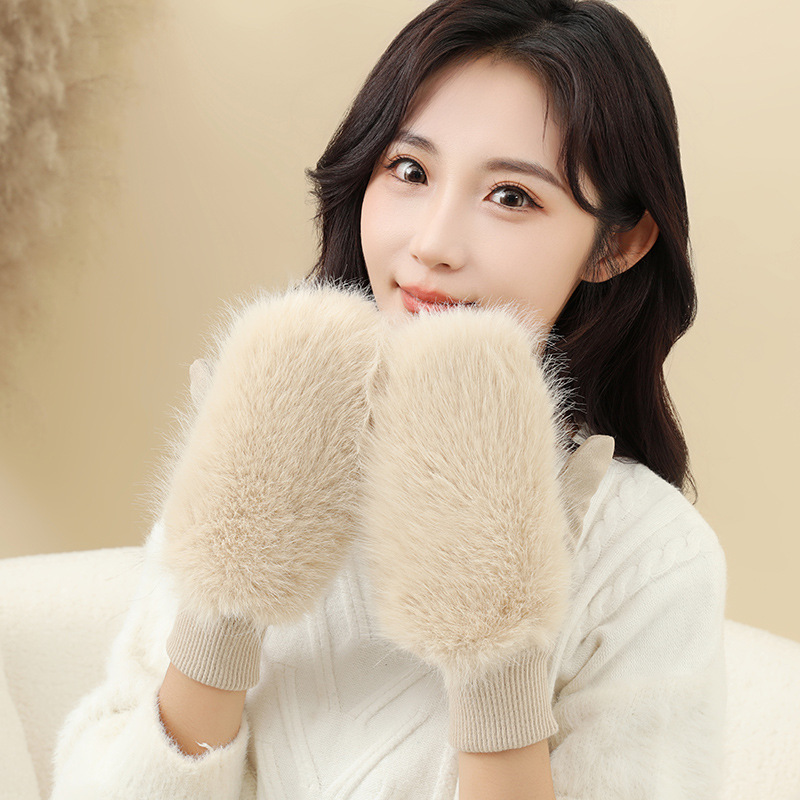 Cross-border trade winter warm gloves thickened windproof cute cold-proof plush Luo Kou fashion explosion ladies gloves