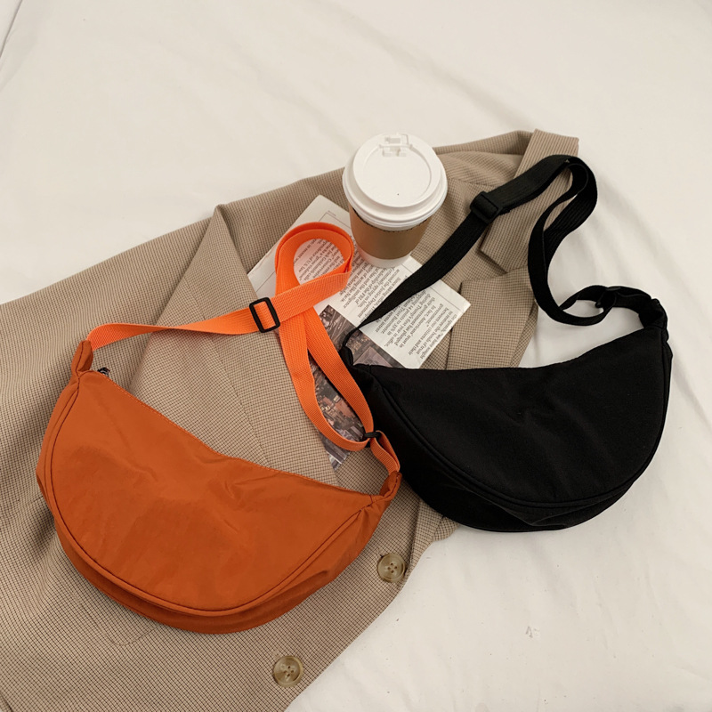 Wholesale Nylon Crossbody Bag Women's 2020 New Fashionable Dumpling Bag Small Satchel Underarm Bag Fashion Shoulder Canvas Bag