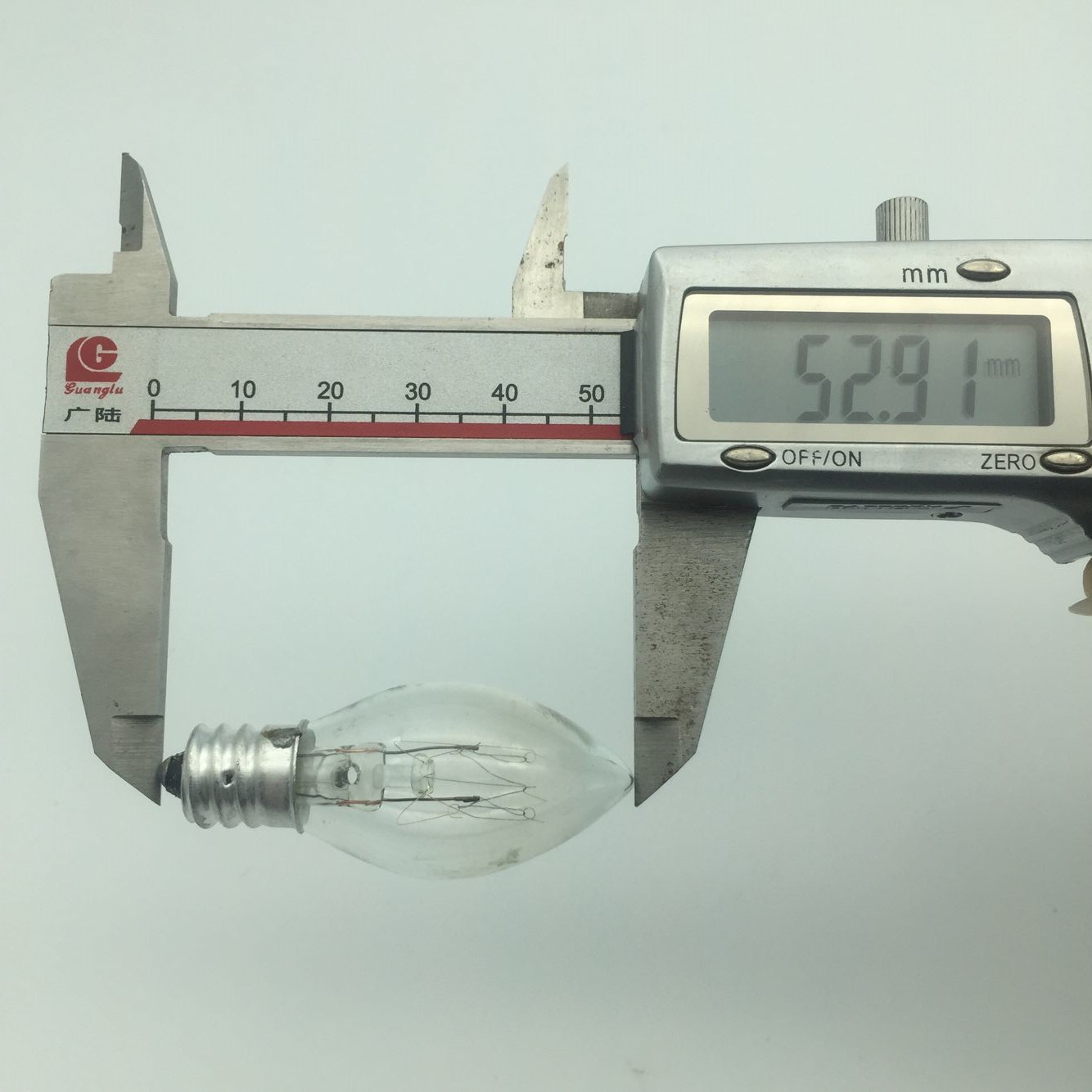 Wide and far lighting ceramic night light E12 bulb 5W small bulb 110V/220V transparent tungsten yellow light small bulb