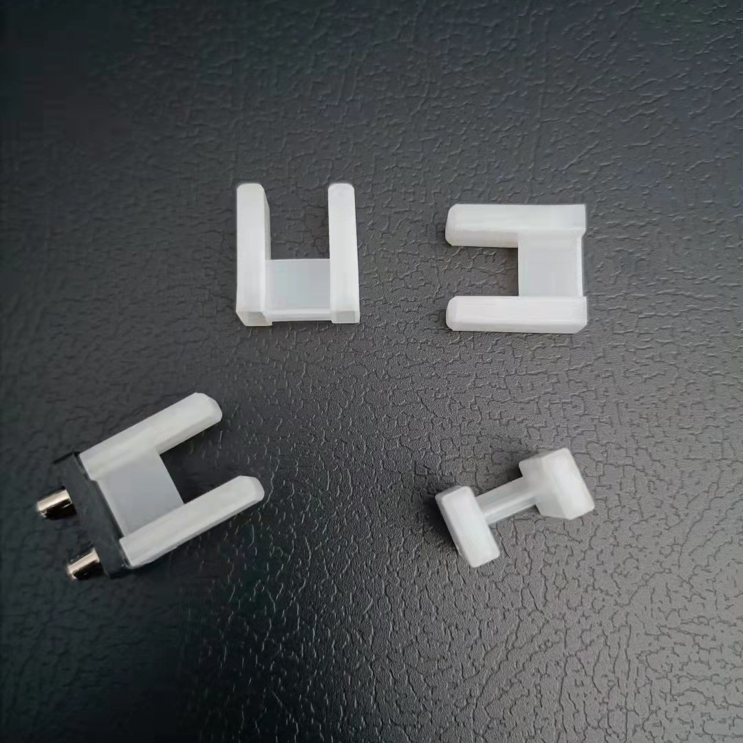 American Standard Two-Plug Plug Protective Cover for Large and Small Feet, Dust-Proof Polarity National Standard Two-Plug Protective Cover, Universal Spot