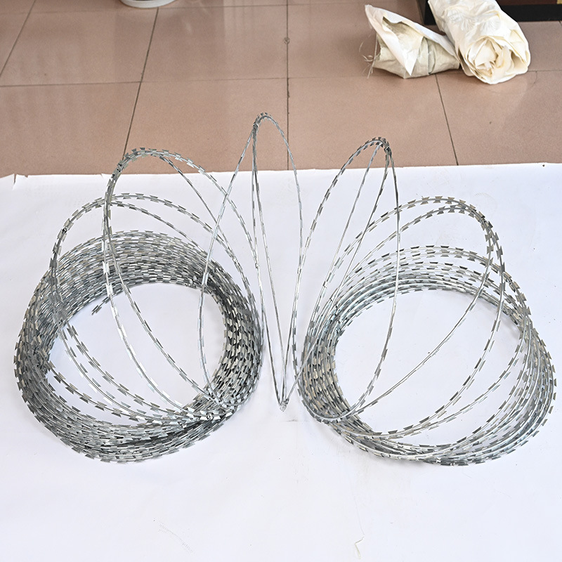Spiral Snake Belly Knife Barbed Wire for Border Airport Protection Fence Stainless Steel Blade Barbed Wire