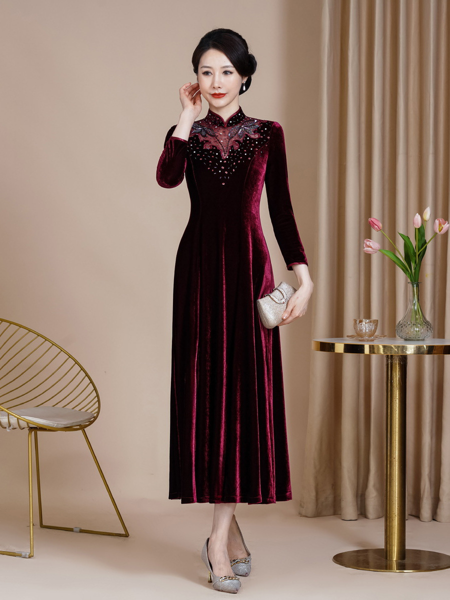 2024 New Large Swing Dress Improved Velvet Cheongsam Dress plus size Happy Mother Wedding Dress Long Happy Mother-in-law New