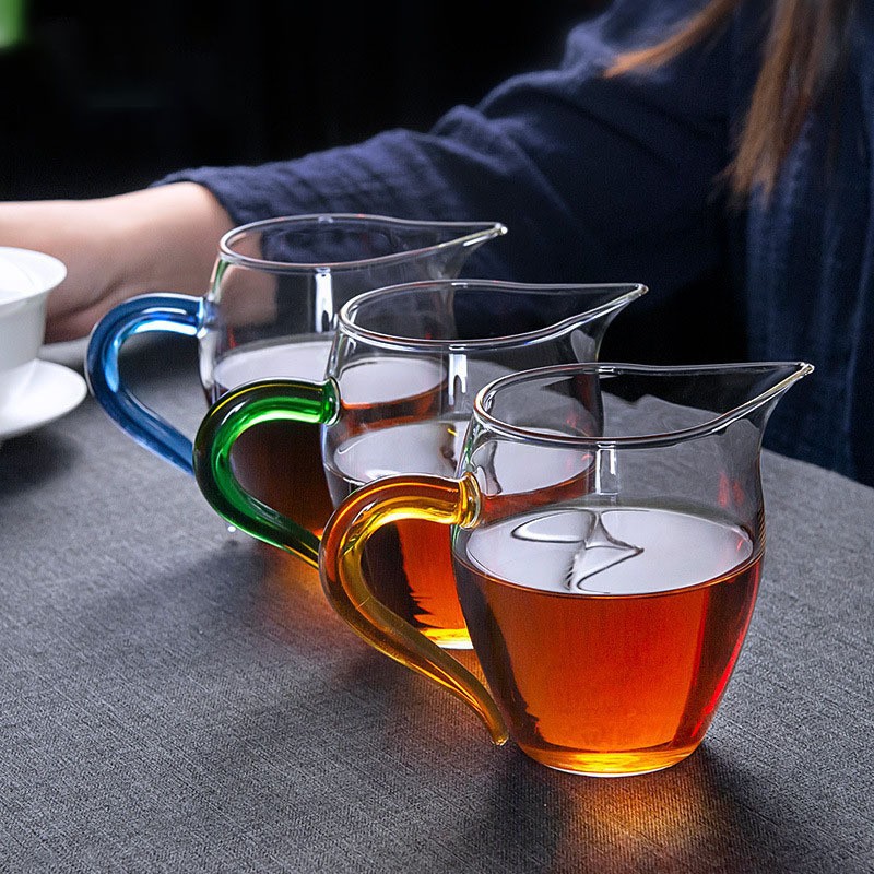Thickened High Borosilicate Glass Transparent Color Handle Eagle Beak Penguin Exquisite Tea Sea Tea Divider Fair Cup Male Cup